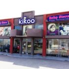 Αυτοκόλλητα για τζάμια στο πολυκατάστημα βρεφικών ειδών Kikoo